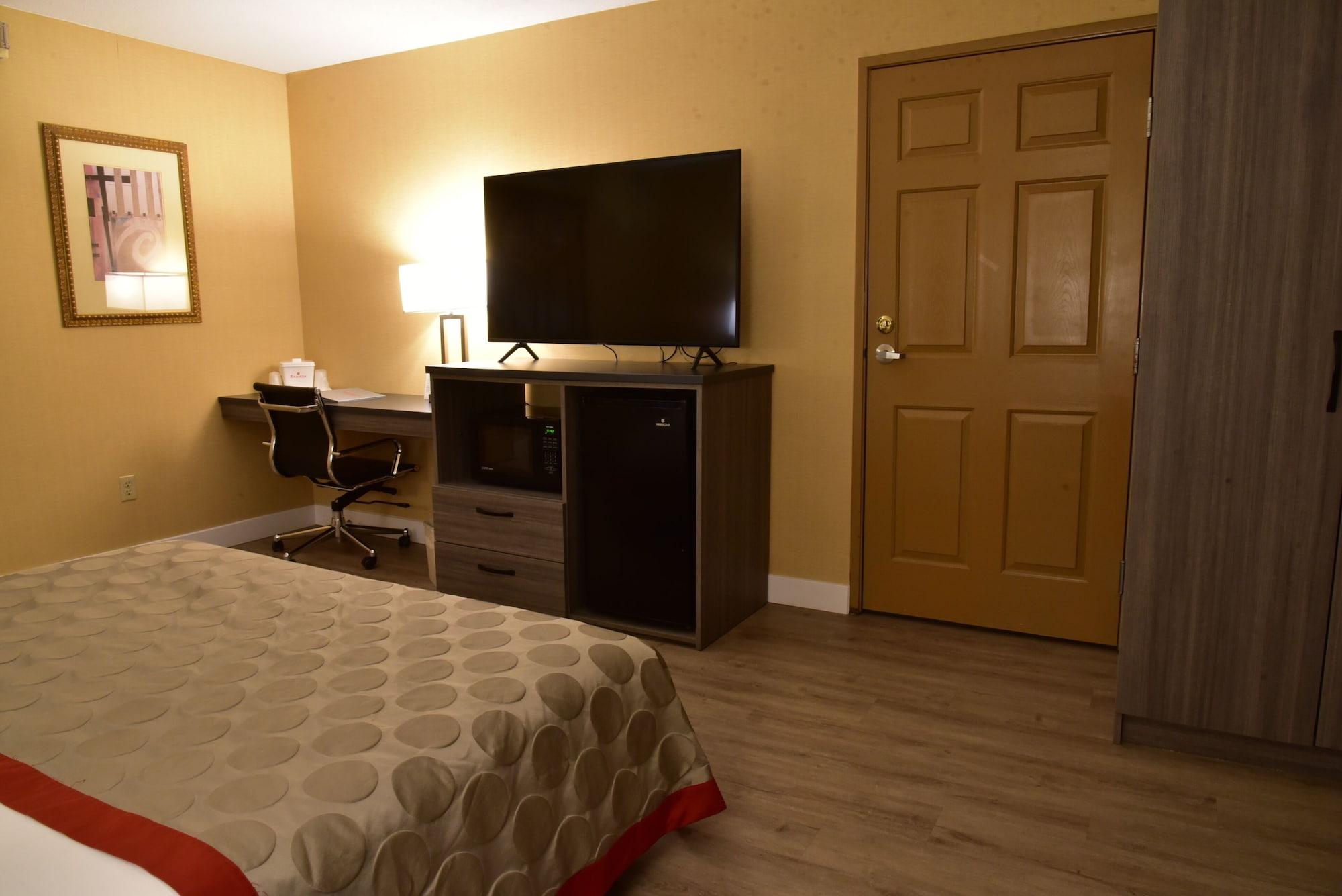 Hotel Ramada By Wyndham San Diego National