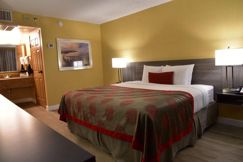 Ramada By Wyndham San Diego National