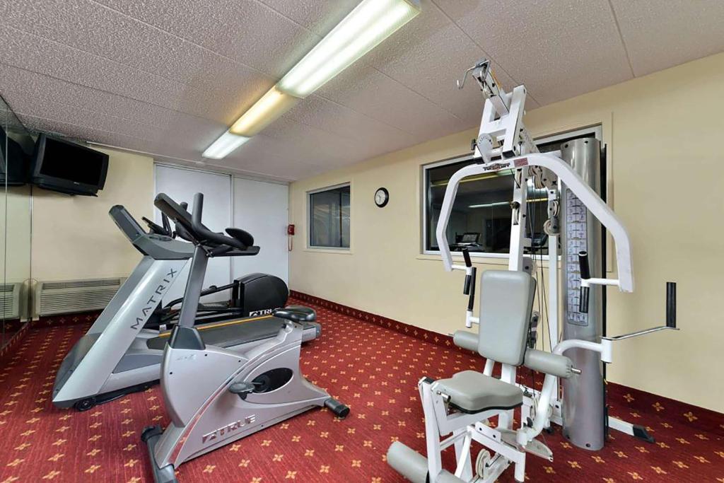 Hotel Ramada By Wyndham San Diego National 3*