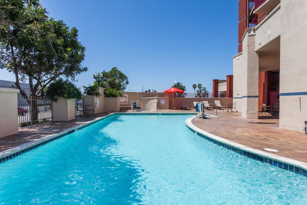 Ramada By Wyndham San Diego National 3*