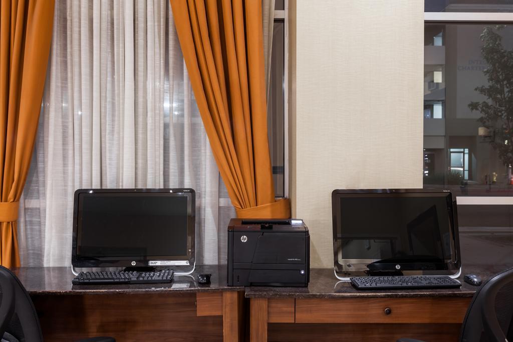 Hotel Ramada By Wyndham San Diego National 3*