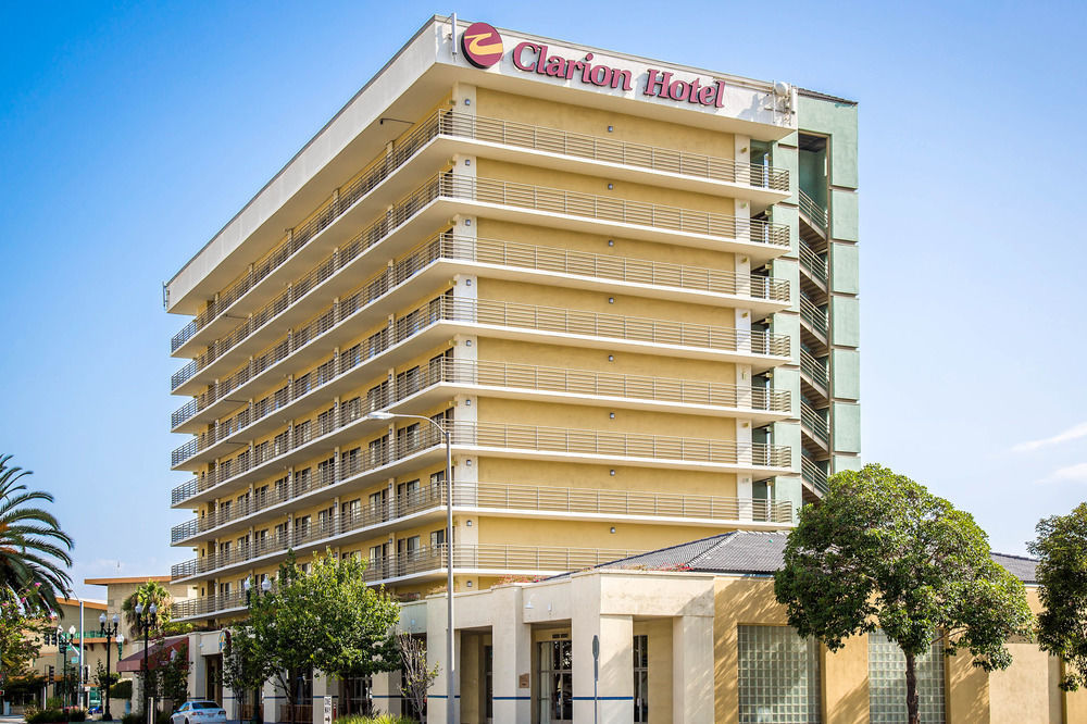 Hotel Ramada By Wyndham San Diego National 3*