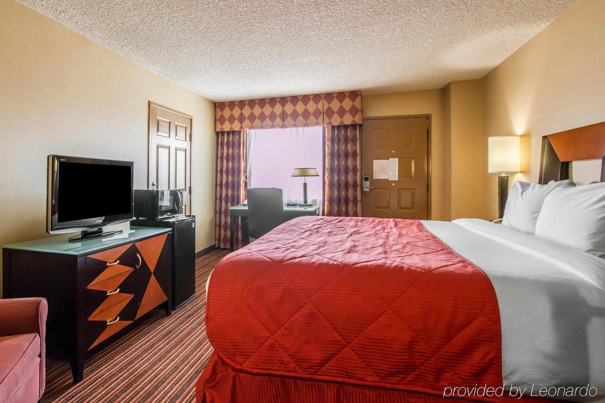 Ramada By Wyndham San Diego National Hotel National City