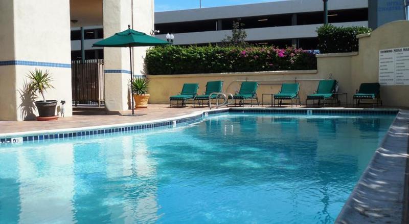Ramada By Wyndham San Diego National Hotel 3*