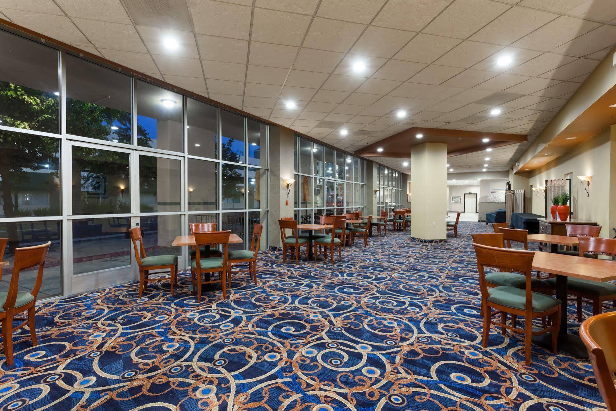 Ramada By Wyndham San Diego National
